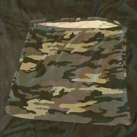 Camouflage print tube top size M - Picture 2 of 3